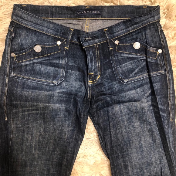 Rock & Republic flare jeans - Picture 1 of 4
